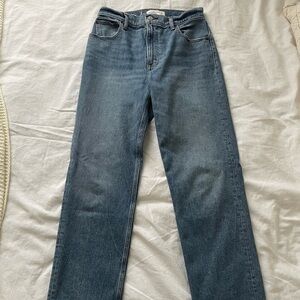 Abercrombie 90’s Straight Ultra High Rise Jeans 28 NWOT
